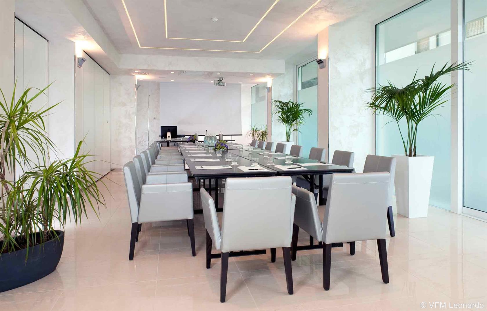 Mercure Artis Hotel 4*