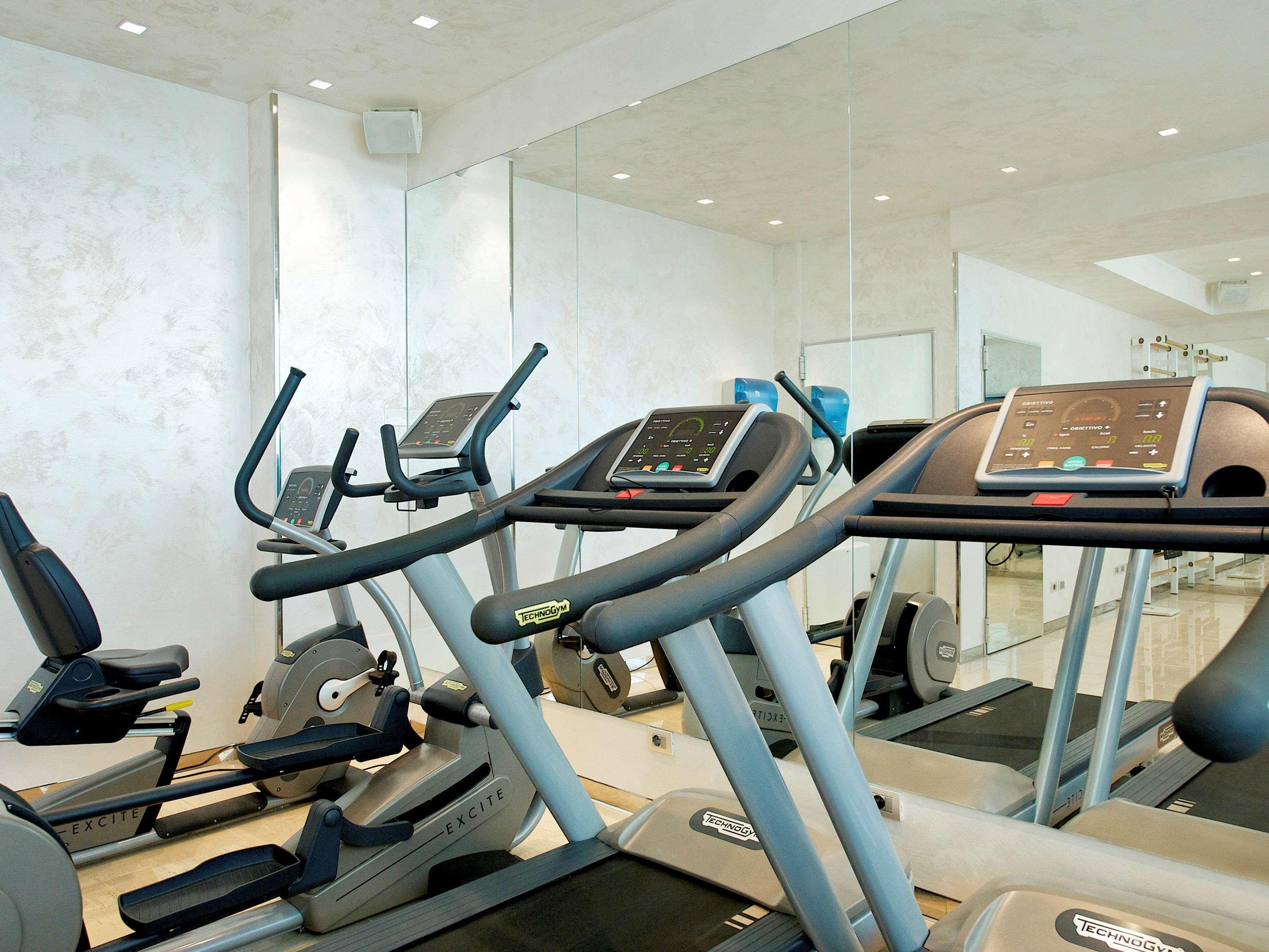 Hotel Mercure Artis 4*