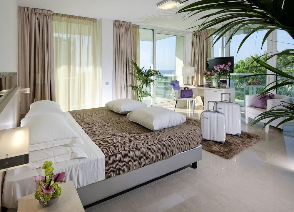 Mercure Artis Hotel