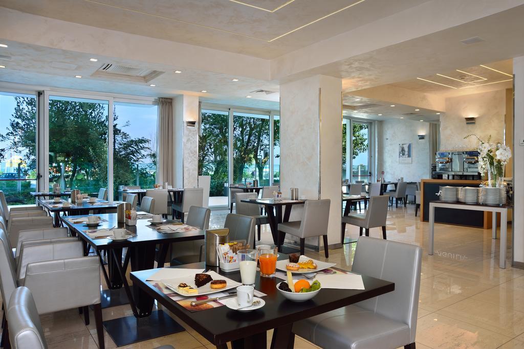 Hotel Mercure Artis