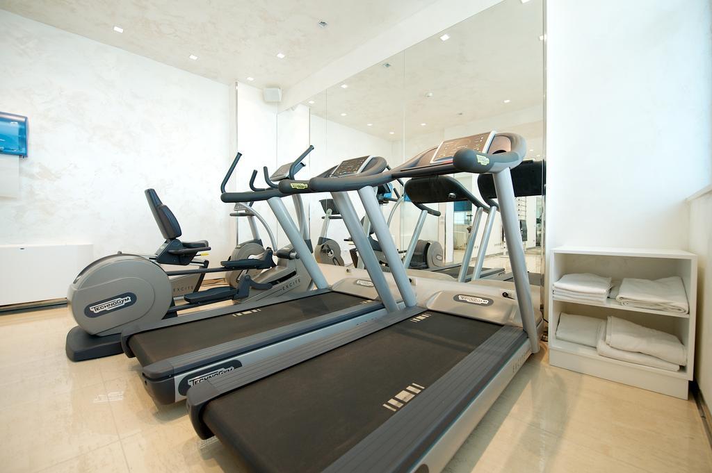 Mercure Artis Hotel 4*